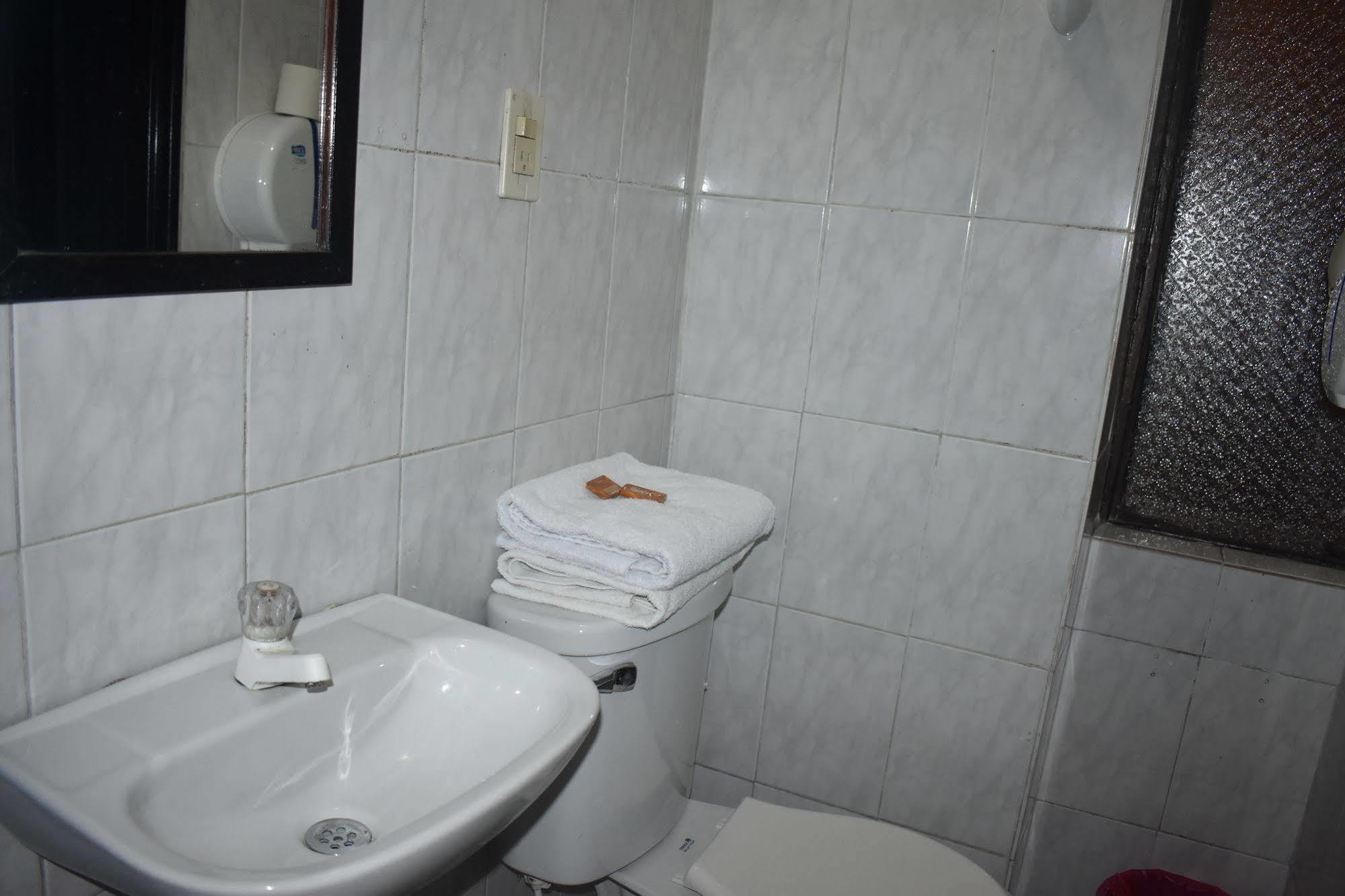 Ayenda Villas De San Juan Medellín Extérieur photo